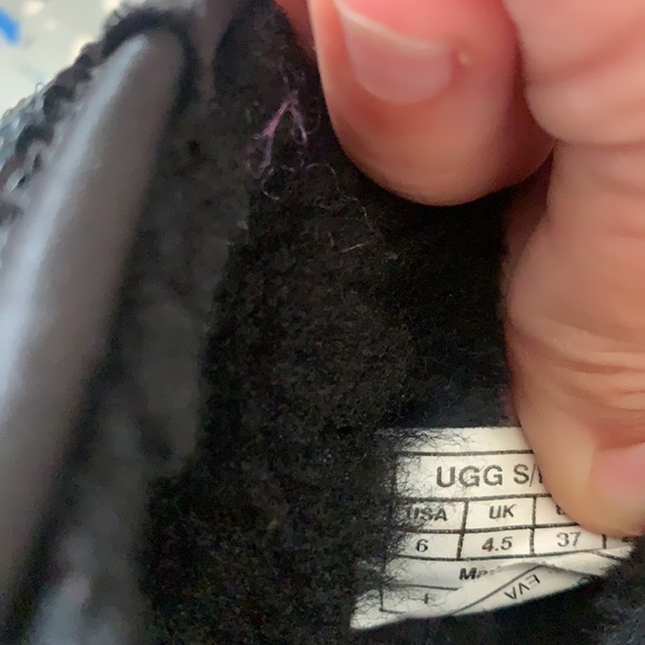 Sparkly Ugg boots - Picture 4 of 4